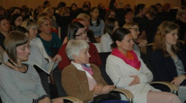 250 osób podczas I Konferencji Instytutu Położnej w Warszawie Zdrowie, LIFESTYLE - Blisko 250 kobiet – położnych, studentek położnictwa, lekarek, doradczyń laktacyjnych, doul, psycholożek, fizjoterapeutek, logopedek i matek spotkało się podczas I Konferencji Instytutu Położnej w Warszawie.
