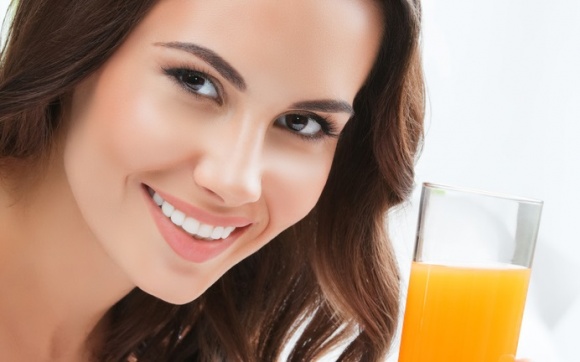 Rola warzyw i owoców w zwalczaniu negatywnych skutków stresu oksydacyjnego Zdrowie, LIFESTYLE - Stres, zanieczyszczenie środowiska, używki, nieprawidłowa dieta. To wszystko powoduje, że w naszych organizmach zaburzona zostaje równowaga pomiędzy wolnymi rodnikami a antyoksydantami.