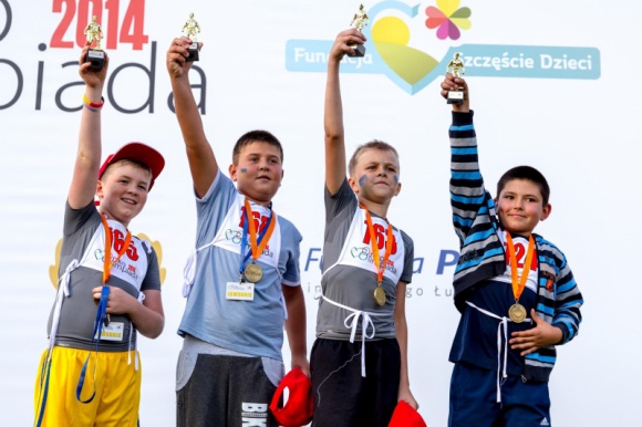Co to jest „Onko-Olimpiada”? Zdrowie, LIFESTYLE - W dniach 18-21 sierpnia 2016 r., w obiektach sportowych Akademii Wychowania Fizycznego w Warszawie, ponad 300 dziecięcych pacjentów z oddziałów onkologicznych będzie walczyło o olimpijskie medale. „Onko-Olimpiada” to jedyna tego typu impreza sportowa na świecie.