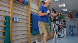 Rehabilitanci z Hansy zaopiekują się „zawałowcami” - za darmo Zdrowie, LIFESTYLE - Centrum Medyczne Hansa uruchomiło dzienny ośrodek rehabilitacji kardiologicznej. Placówka podpisała umowę z Narodowym Funduszem Zdrowia na refundację świadczeń.
