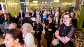 Pierwsze urodziny Radia On i Cancer Clubu Zdrowie, LIFESTYLE - Pierwsze urodziny internetowego Radia On oraz klubokawiarni Cancer Club - jedynych takich inicjatyw terapeutycznych dla osób dotkniętych chorobą nowotworową oraz ich bliskich w Polsce i Europie.
