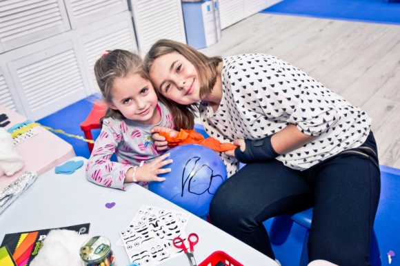 RODZINY LIPIKAR - RUSZA TRZECIA EDYCJA PROGRAMU MARKI LA ROCHE-POSAY Zdrowie, LIFESTYLE - W listopadzie 2016 roku rozpoczęła się trzecia edycja programu "Rodziny Lipikar”. Jego celem jest poprawa jakości życia dzieci chorych na atopowe zapalenie skóry. Rekrutacja do programu odbywa się poprzez stronę www.infoatopia.pl.