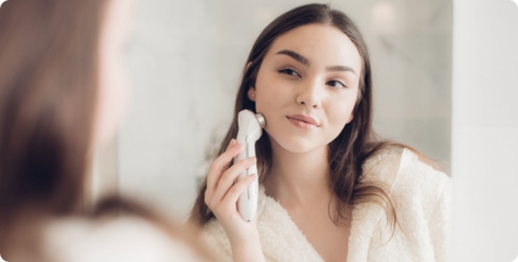 7 zabiegów – jedno urządzenie Zdrowie, LIFESTYLE - Marka Beautifly, lider wśród produktów kosmetologii mobilnej, do profesjonalnej pielęgnacji twarzy i ciała w zaciszu domowym, wprowadza na rynek urządzenie do mezoterapii bezigłowej.