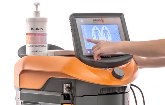 Terapia Indiba Activ – nowy wymiar rehabilitacji Zdrowie, LIFESTYLE - INDIBA activ to mechanizm, który przyspiesza proces regeneracji tkanek, działa przeciwbólowo i umożliwia szybszy powrót do aktywności fizycznej. Terapia manualna w połączeniu z nową koncepcją leczenia INDIBA activ znacznie wpływa na efektywność zabiegów i powodzenie terapii.