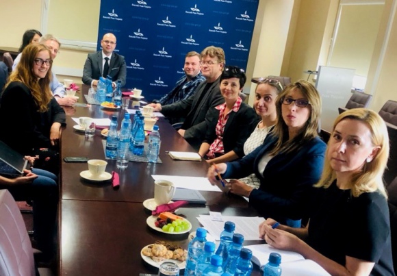 Pacjenci z pierwotnie postępującą postacią SM apelują do Ministra Zdrowia Zdrowie, LIFESTYLE - Osoby z pierwotnie postępująca postacią stwardnienia rozsianego (PPMS) apelują do ministra zdrowia, Łukasza Szumowskiego