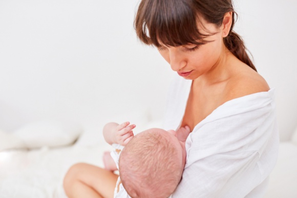 Mleko matki – ten pokarm to ósmy cud świata! Zdrowie, LIFESTYLE - Zyskał miano pokarmu „inteligentnego”. Wiesz, o czym mowa? O mleku matki – ten pokarm bez dwóch zdań jest istnym cudem natury, najbliższym potrzebom dziecka. Dowiedz się, co czyni go nadzwyczajnym pożywieniem dla malucha!