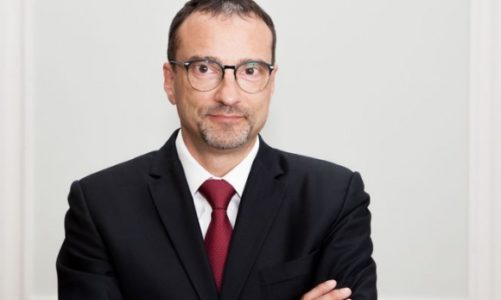 Pandemia COVID-19 – jak „widzi” to sam wirus?