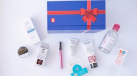 SuperBox od Super-Pharm Zdrowie, LIFESTYLE - Pudełko pełne nowych kosmetyków, z których każdy z nich może stać się Twoim ulubionym? Brzmi kusząco i zachęcająco. SuperBox to komplet wyjątkowych produktów, dostępny tylko w Super-Pharm.